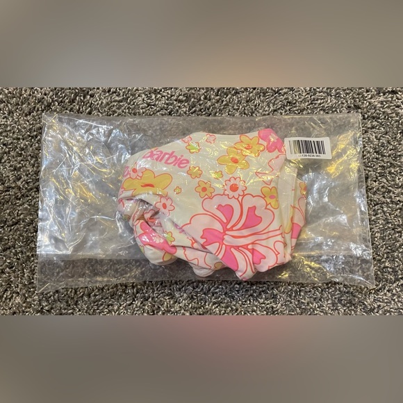 NWT Forever 21 Barbie Monokini One Piece Swimsuit Floral Flowers Size Small - Picture 11 of 14